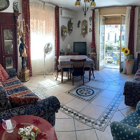 Casa Antica Savoia Apartment Taormina Luaran gambar