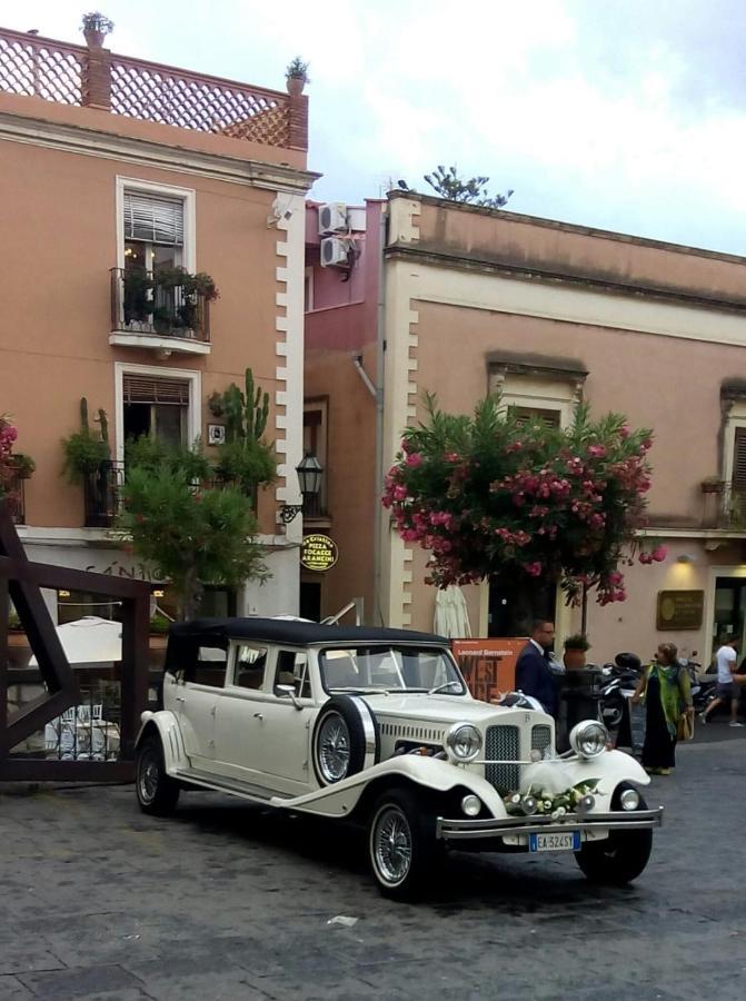 Casa Antica Savoia Apartment Taormina Luaran gambar